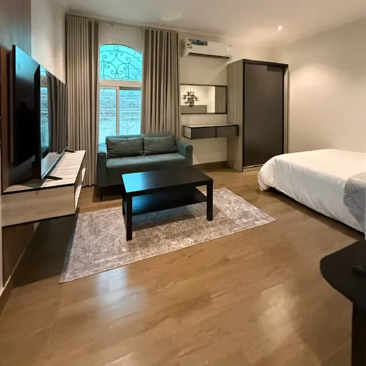 Property #302